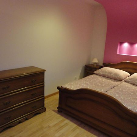 Appartamento Apartament "Cleopatra" Z Garazem Podziemnym, Faktury Vat Kielce Esterno foto