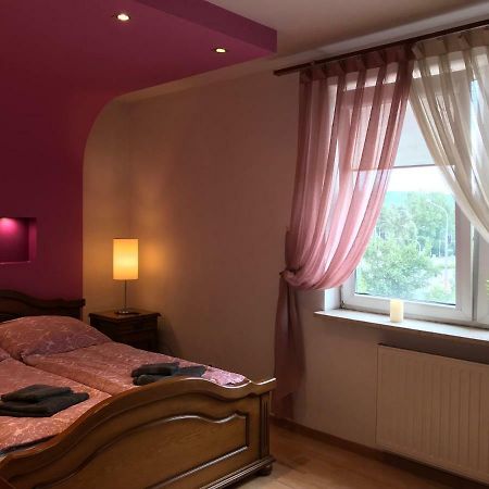 Appartamento Apartament "Cleopatra" Z Garazem Podziemnym, Faktury Vat Kielce Esterno foto