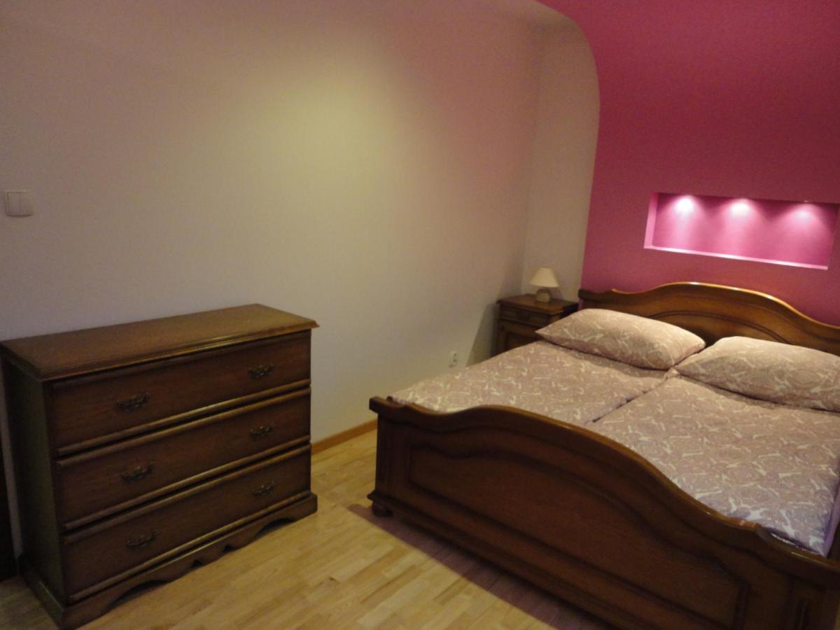 Appartamento Apartament "Cleopatra" Z Garazem Podziemnym, Faktury Vat Kielce Esterno foto