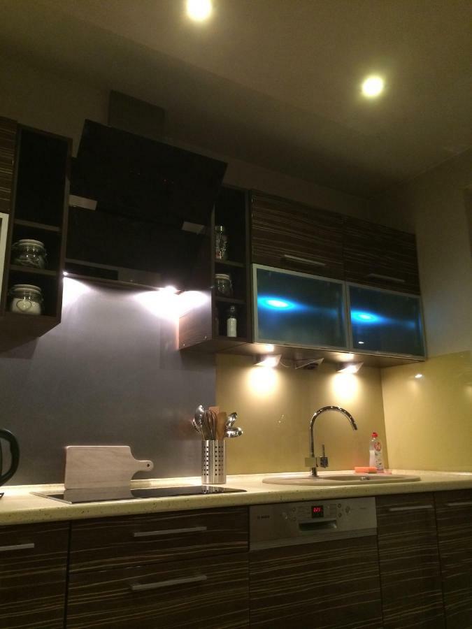 Appartamento Apartament "Cleopatra" Z Garazem Podziemnym, Faktury Vat Kielce Esterno foto