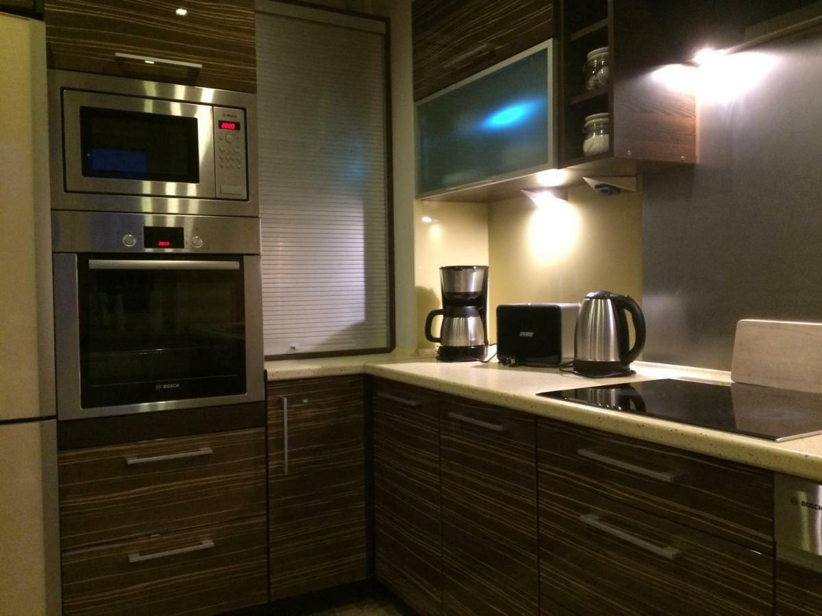 Appartamento Apartament "Cleopatra" Z Garazem Podziemnym, Faktury Vat Kielce Esterno foto