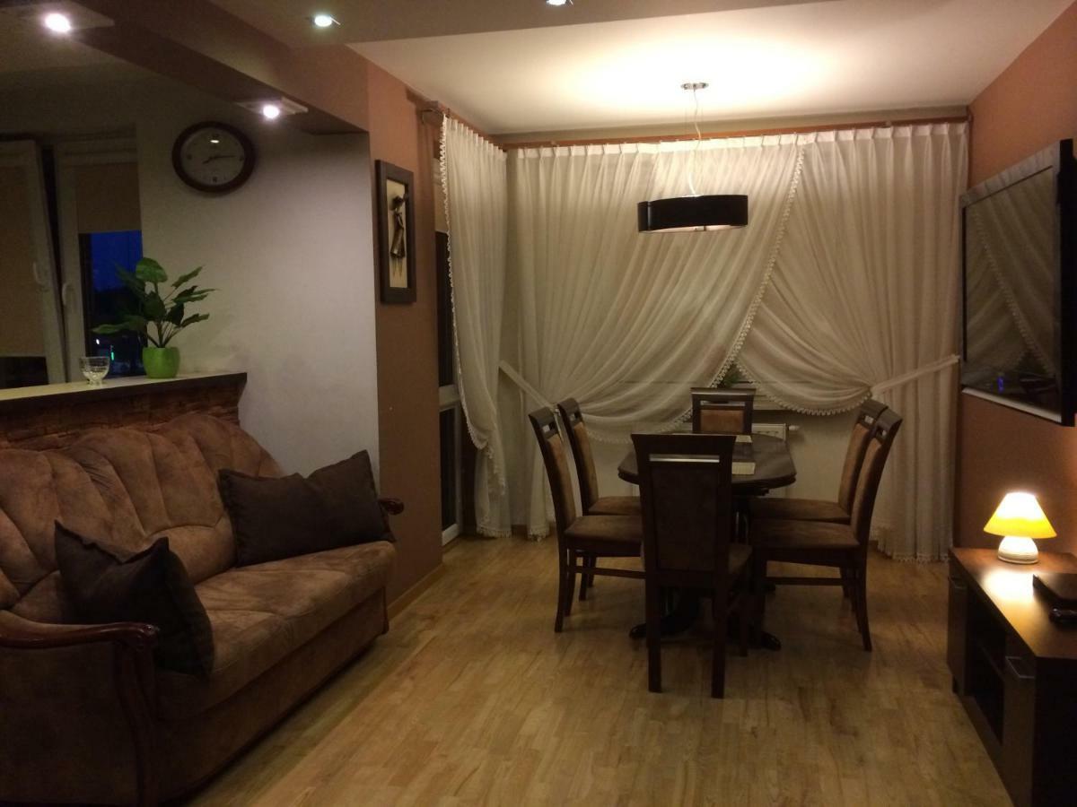 Appartamento Apartament "Cleopatra" Z Garazem Podziemnym, Faktury Vat Kielce Esterno foto